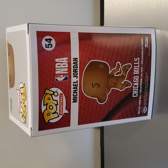 NBA Michael Jordan BRONZE #54 Funko Pop - Special Edition - Picture 3 of 7